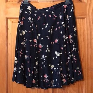 Flowered Women’s Skirt Size Large